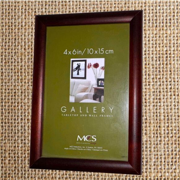 MCS Gallery 4x6 Picture Frame | Classic Mahogany Finish Tabletop Wall Display - Picture 6 of 8